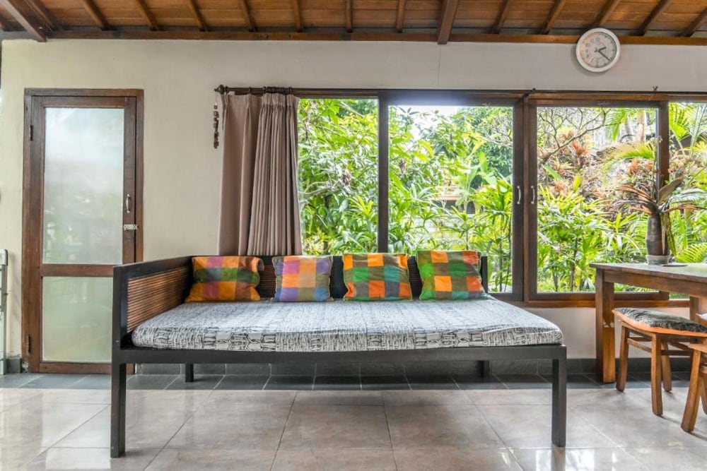 Sari Bamboo Bungalows