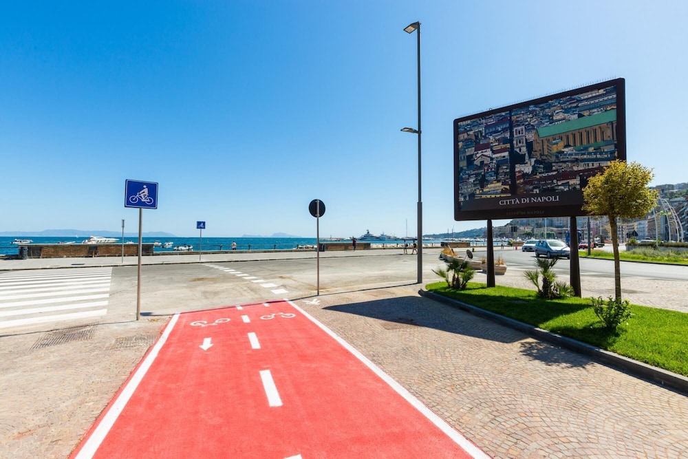 Riviera di Chiaia Studio Apartment