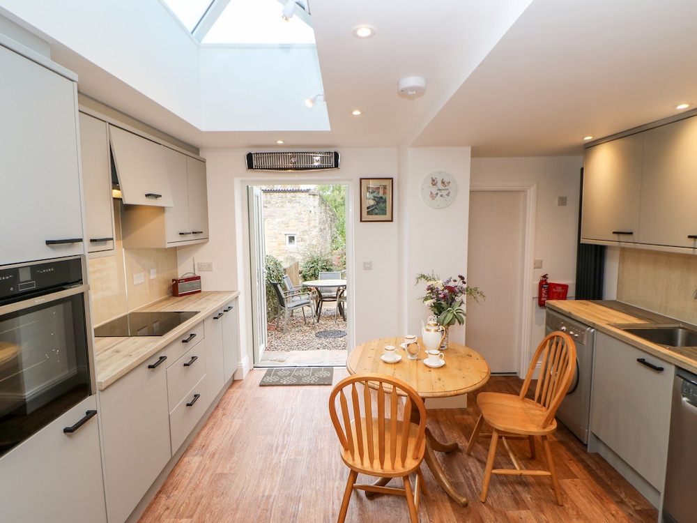 Hawthorne Cottage