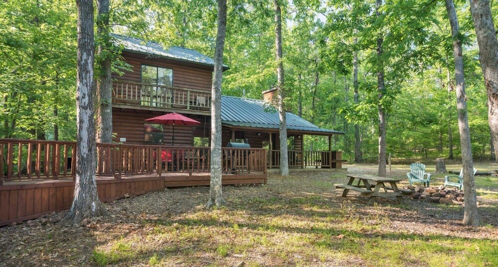 Shady Nook With Private Hot Tub and Minutes Away From Broken Bow Lake by Redawning view 2