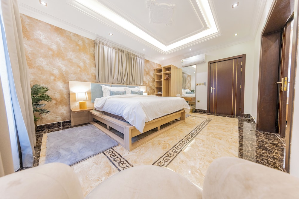 Hometel Khozama Jed