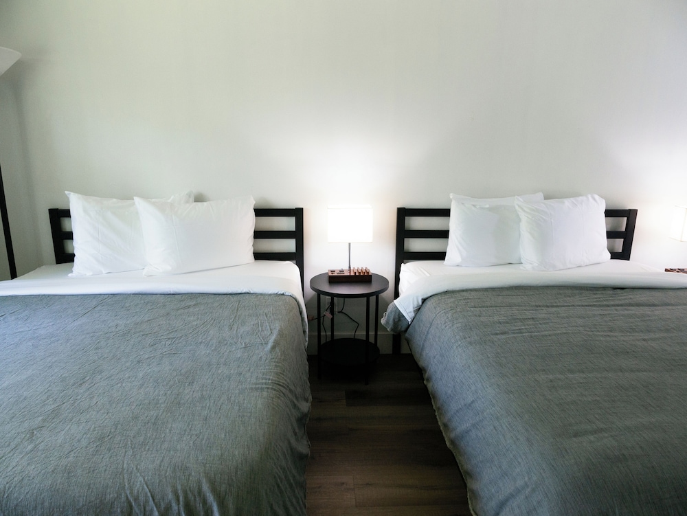 The Lagrange Inn  Extended Stay - Property Image 3