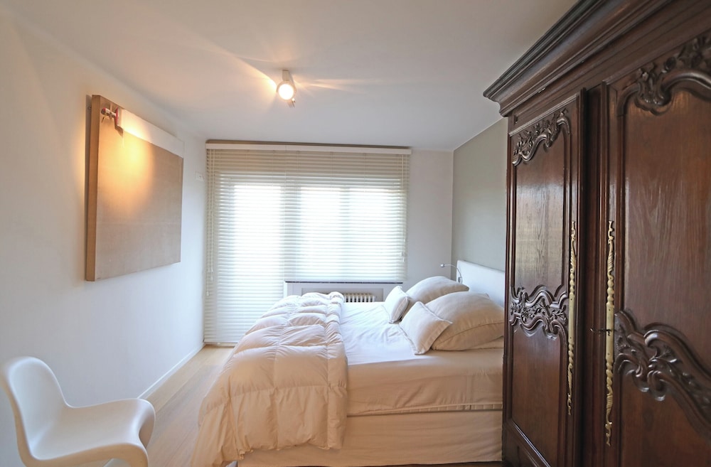 Apartment in Het Zoute Near Place Rubens