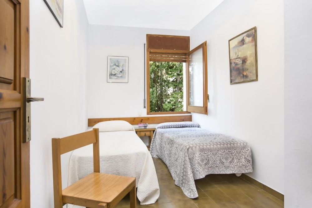 Bravo in Llafranc With 3 Bedrooms and 1 Bathrooms