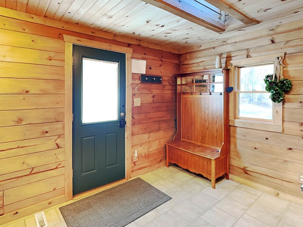Cozy Cabin by Taylor Made Deep Creek