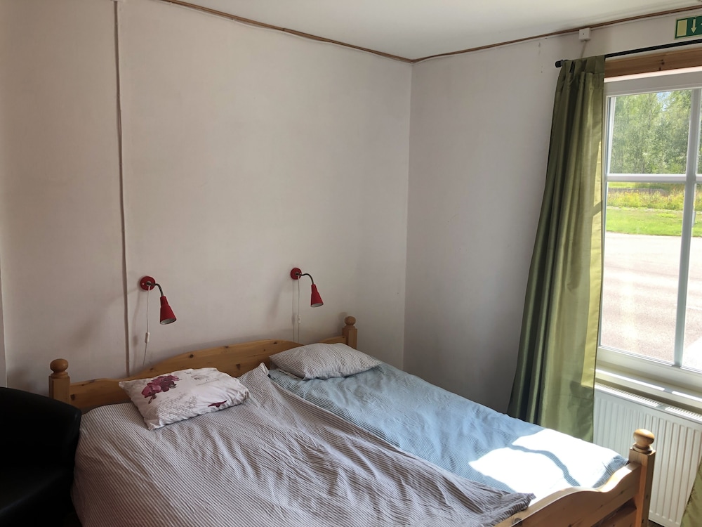 Målerås Vandrarhem B&B