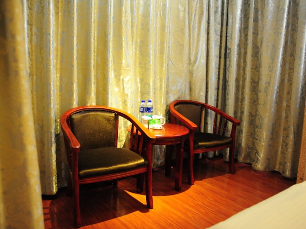 GreenTree Inn GanZhou Zhanggong District SanKang Temple RT-MART Express Hotel