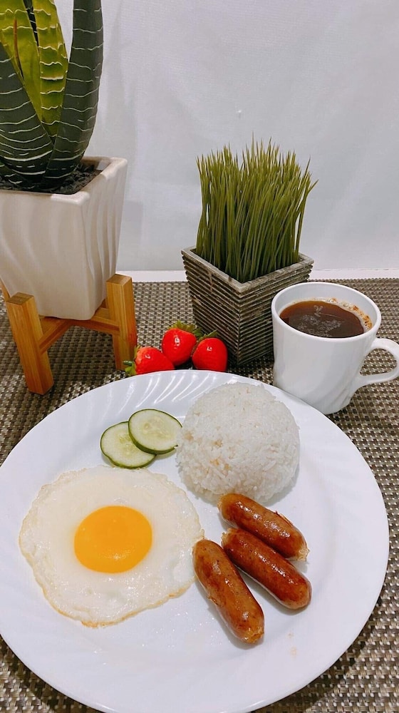 Davao Hub Dormitel Bed & Breakfast
