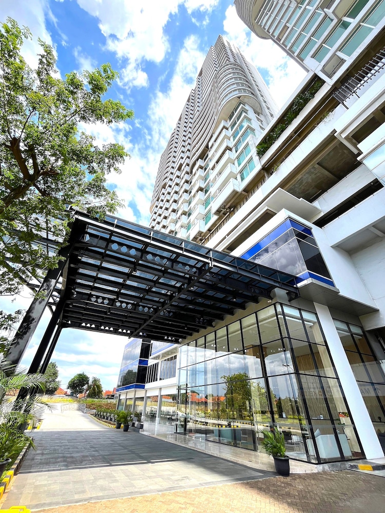 Howard Johnson by Wyndham Tangerang