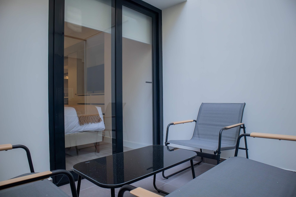 w Spectacular 1BR w Terrace in Miraflores