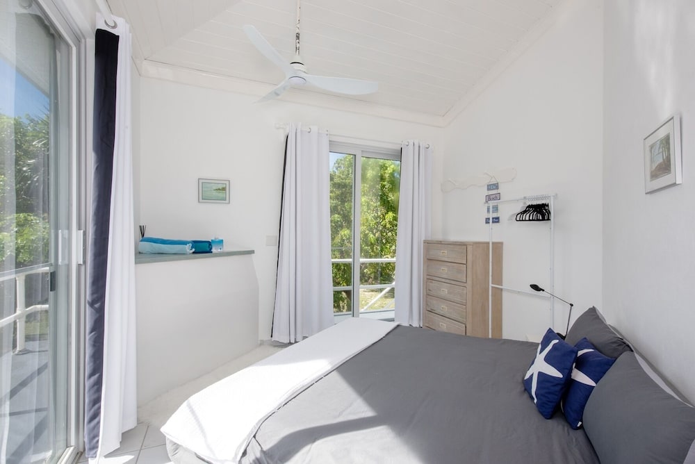 Trident Cottage 2 Bedroom Cottage view 3