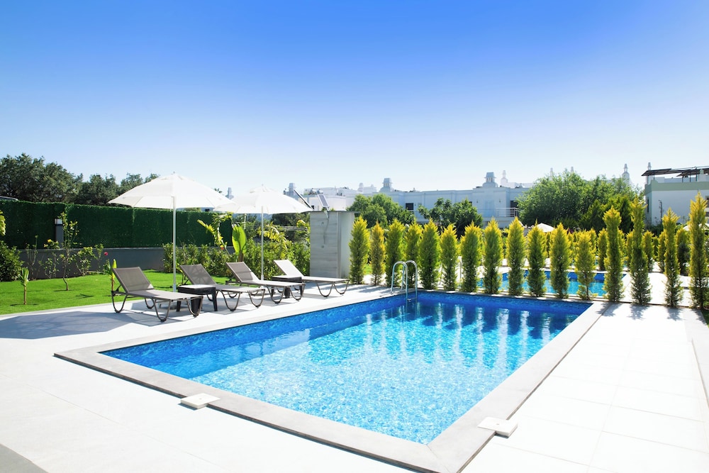 İmportantTravel BD4109 2Bedroomed Villa