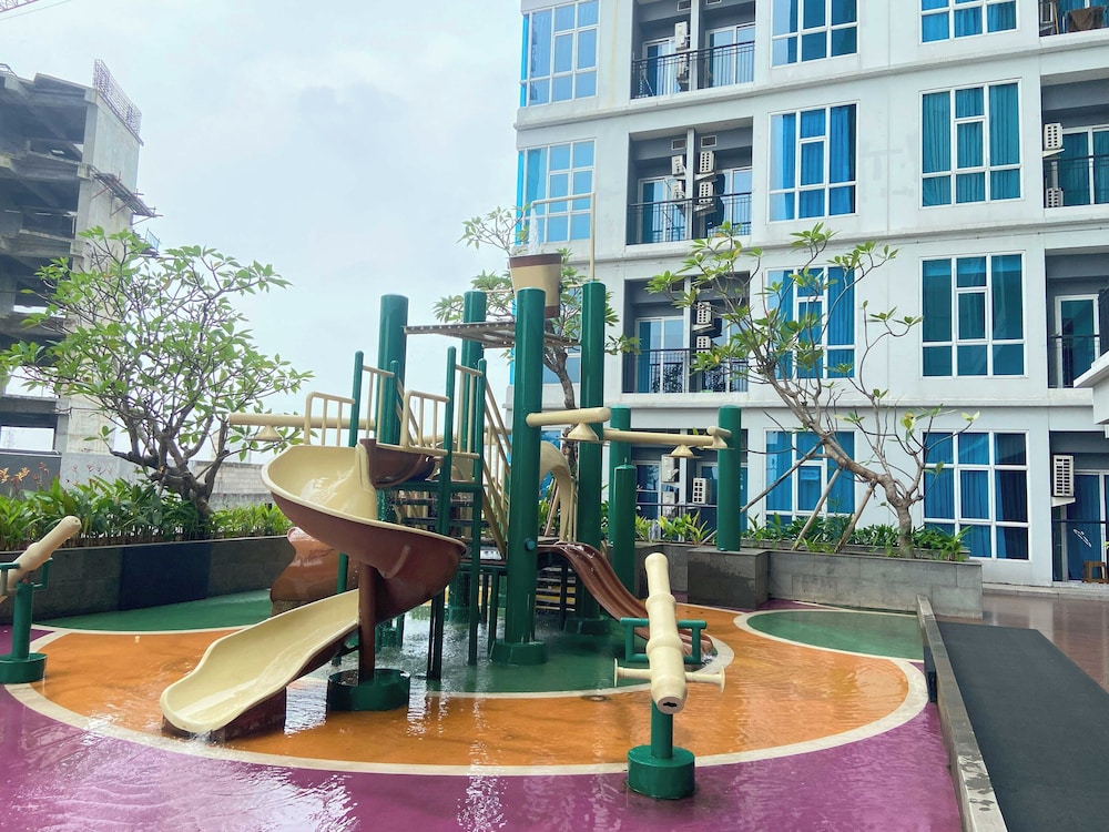 Roseville SOHO and Suites by Nagisa Bali