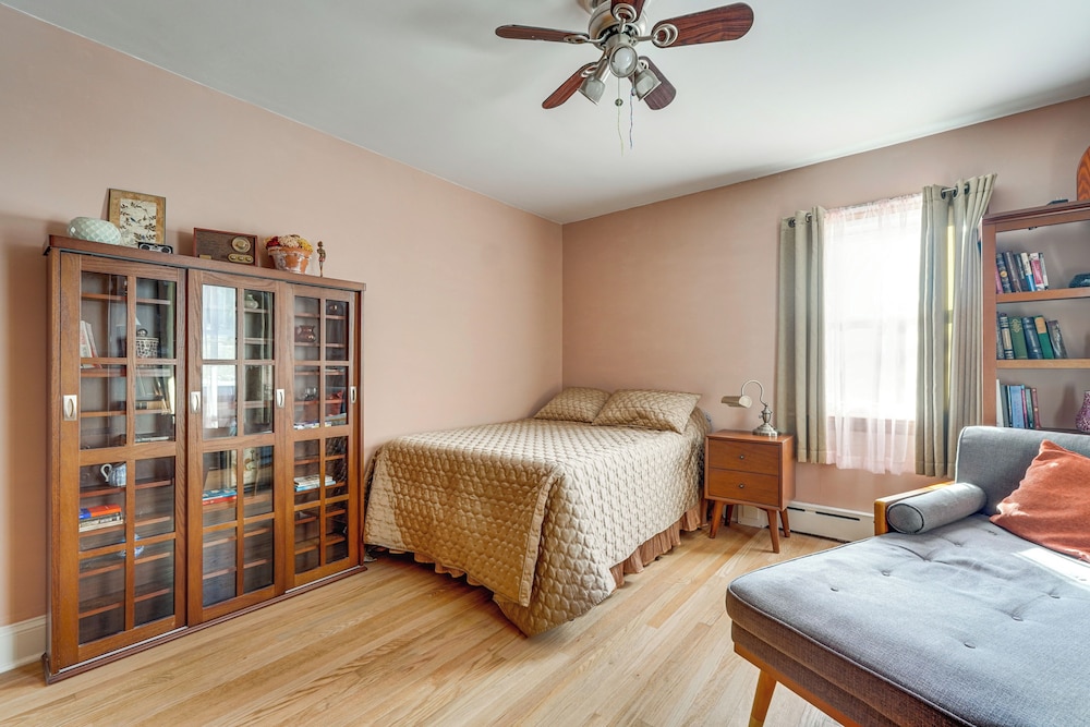 Bring A Pet: Family Home w/ Yard in Pen Argyl!