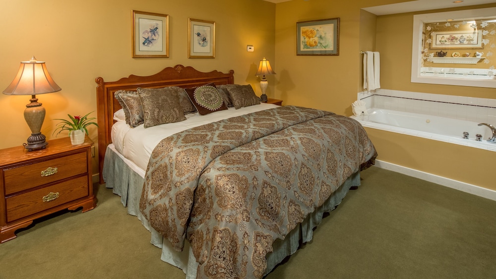 Goldmoor Inn