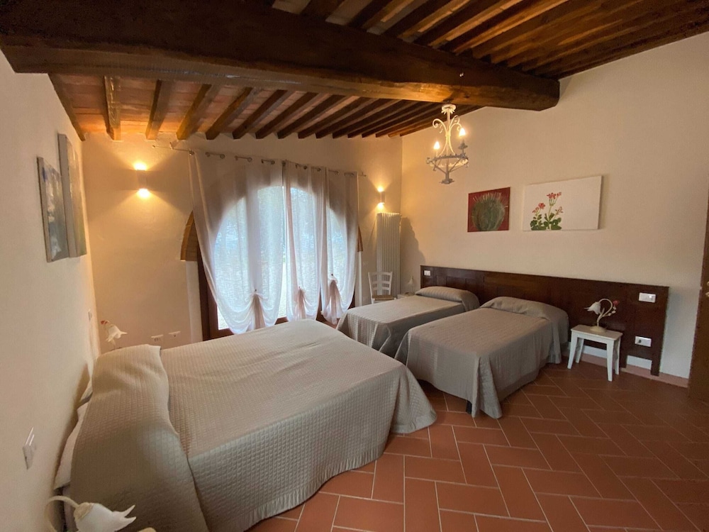 Farmhouse in Pisan Hills With Pool view 2
