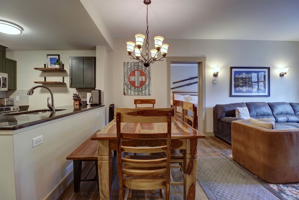 Pp212 Passage Point 2 Bedroom Condo