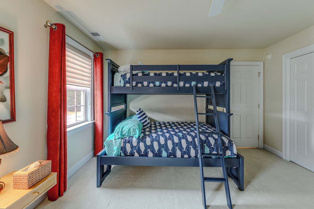 2 Mi to Bethany Beach! Spacious Family Retreat