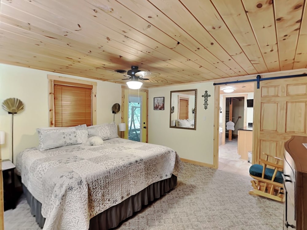 Gatlinburg's Hidden Gem by Jackson Mountain Rentals