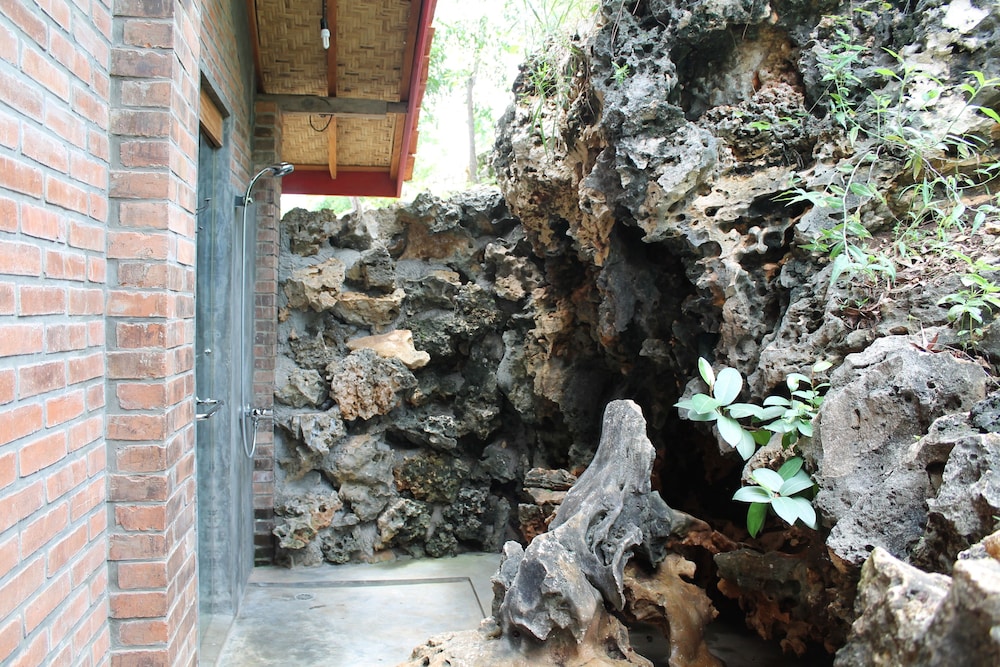 Photo 40