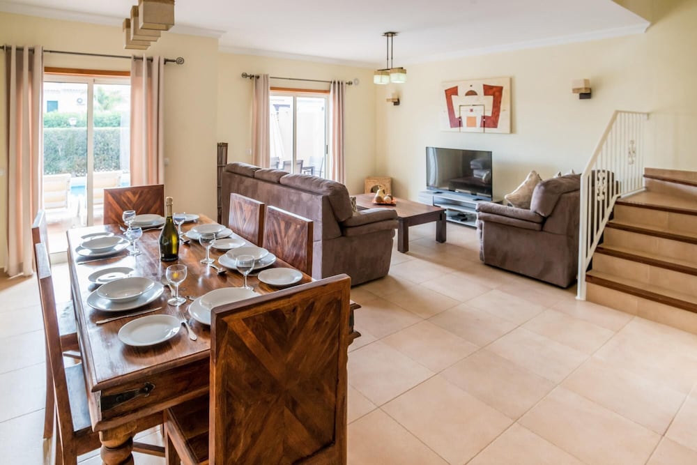 Unique Arma o de P ra Villa by Ideal Homes view 3
