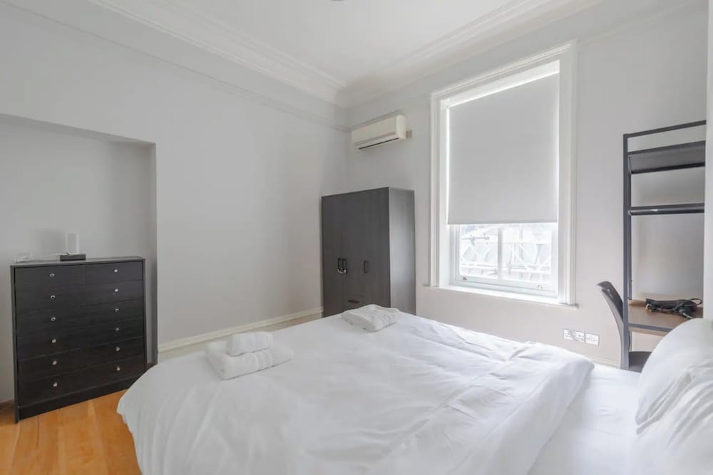 Charming 2BD Flat by Hyde Park - Knightsbridge