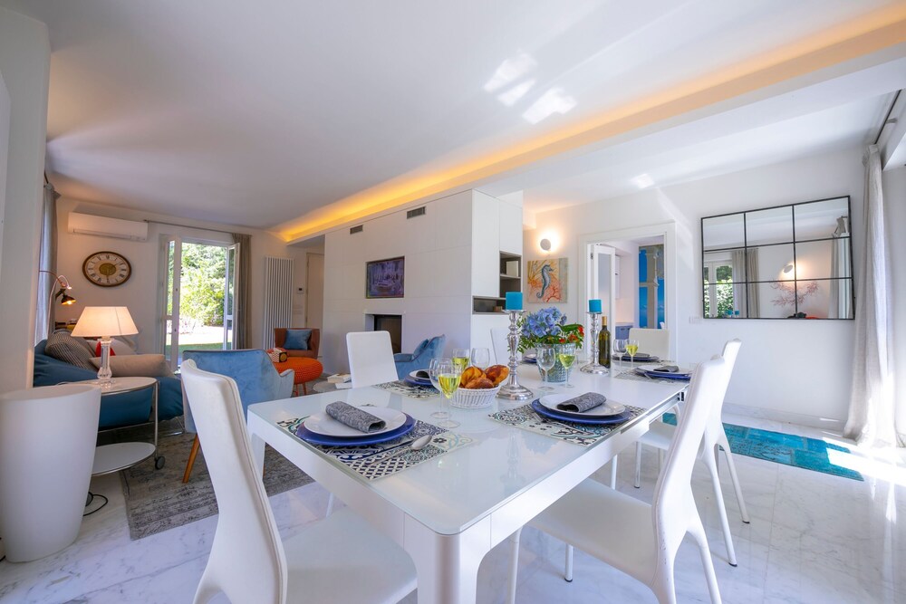 Villa Victor 100m from sea en Massa
