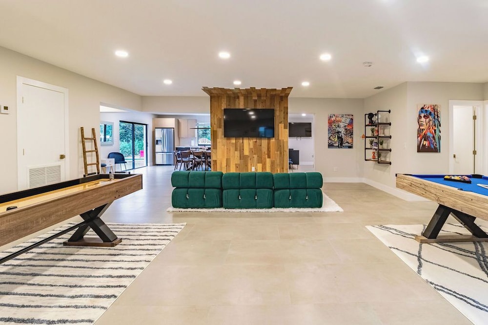The Glam Homes