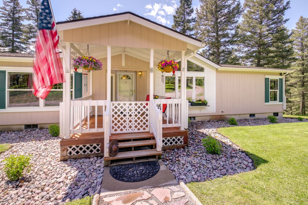 Peaceful Hideaway ~ 16 Mi to Downtown Missoula! view 4