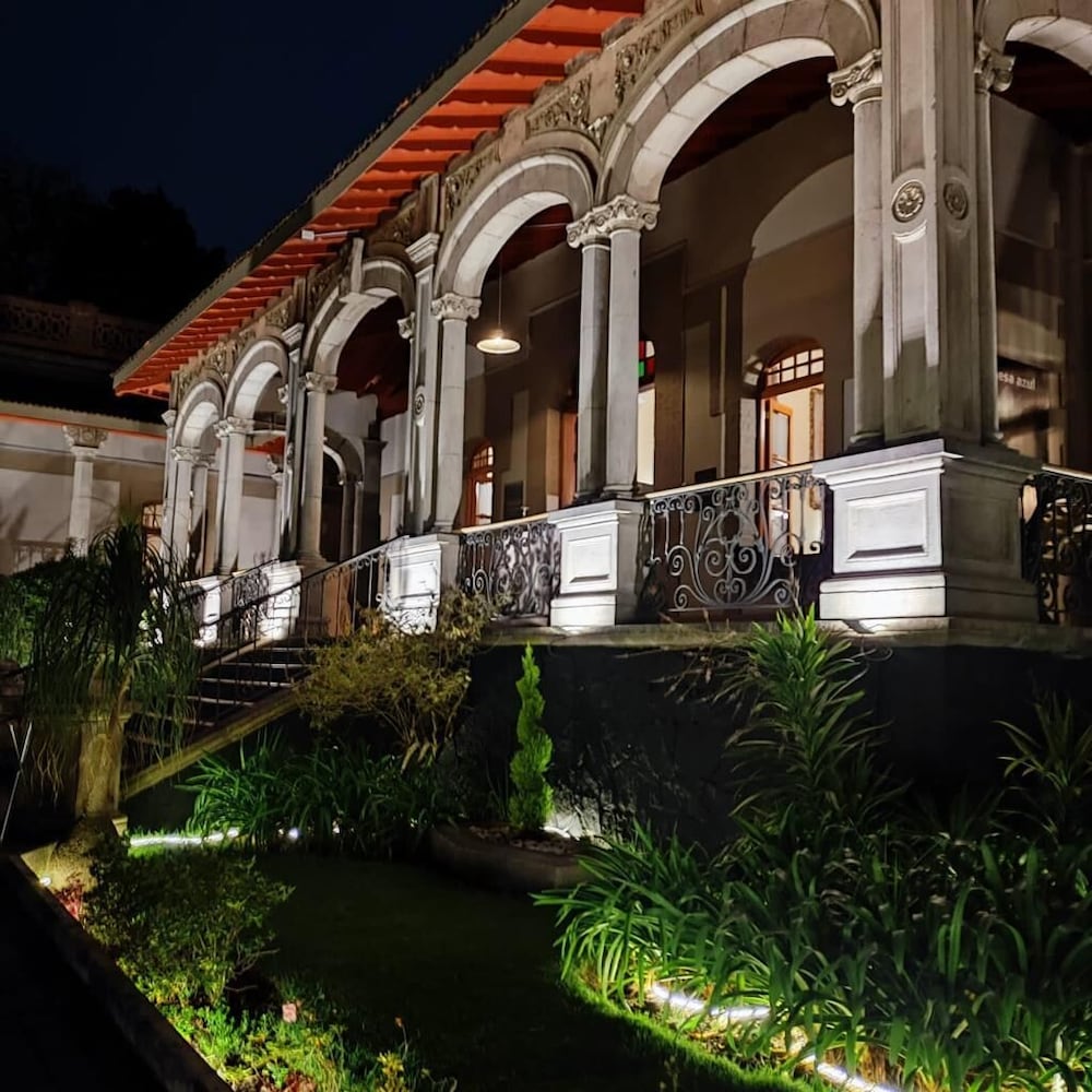 Hotel Express Quinta Soledad — Mexico City