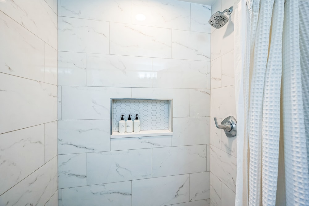 Charming Belmont Heights Oasis 4 Bedroom Home