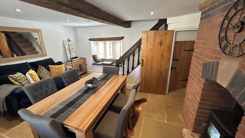 4 Bed Farmhouse Alton Tower Xmas Market Chatsworth
