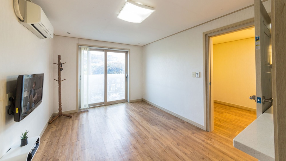 Geoje Pataya Pension