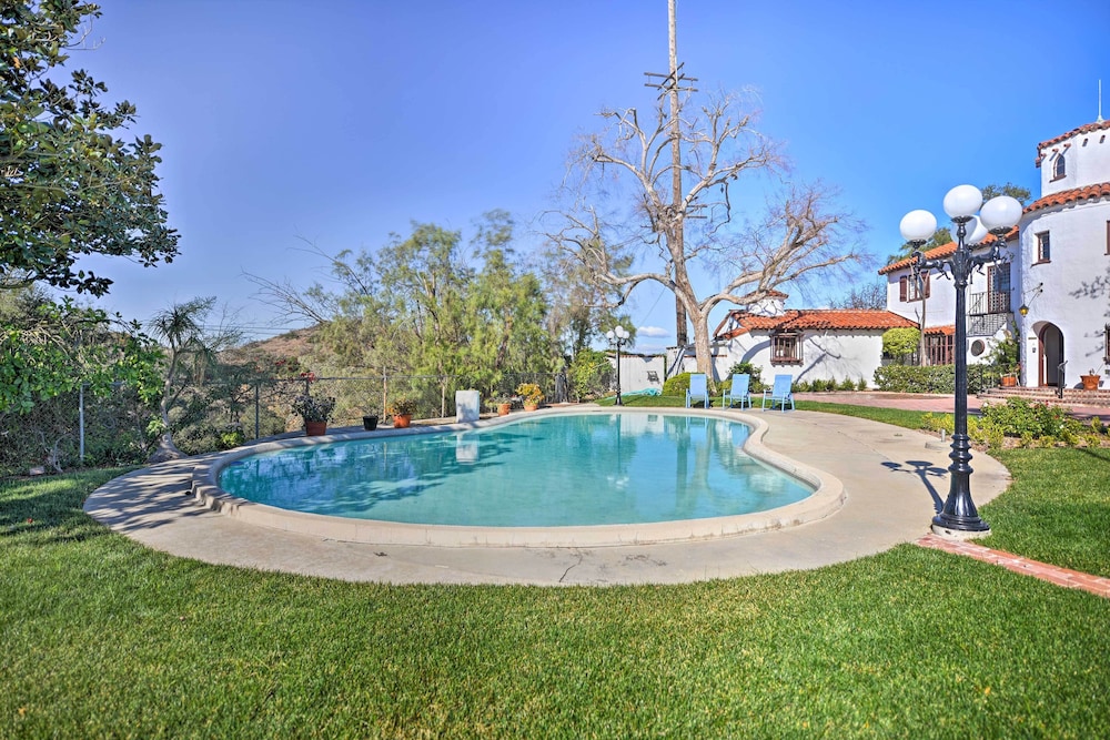 'the Castle' Hacienda Heights Home w/ Patio Pool - Property Image 12