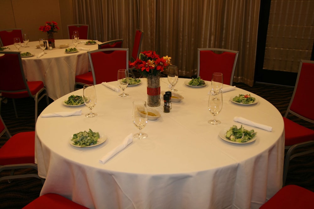 Jacksonville Vacations - Hampton Inn Jacksonville-Anniston Area - Property Image 11