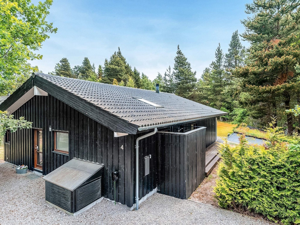5 Star Holiday Home in Vaeggerlose