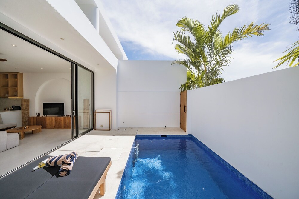 Elements A4 Villa Bingin