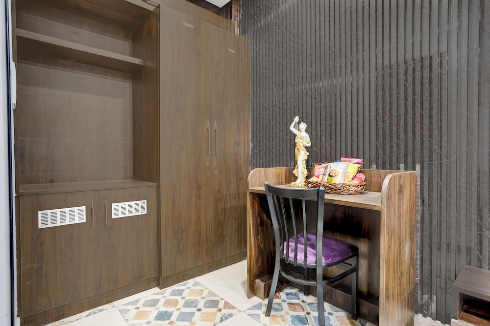 Alaya Stays Fortezza | Pet-friendly 6-BHK Farmhouse With Private Pool