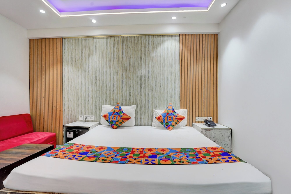 Fabhotel Red Leaf Stay