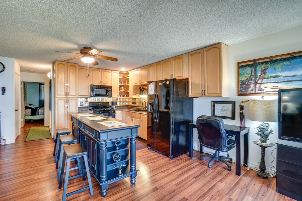 Hawaii Vacations - Molokai Island Retreat w/ Ocean View  Pool! - Property Image 5