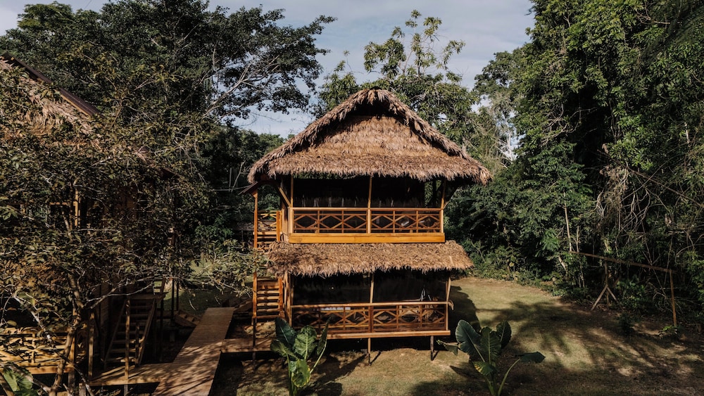 Explorers Inn