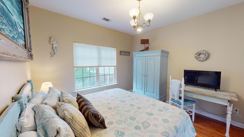 Rest Your Case - 2 Gabby Lane by Tybee Vacation Rentals