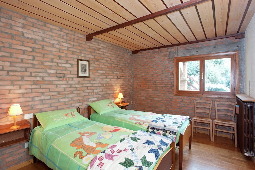 Exquisite Villa in Cesena With Sauna view 3