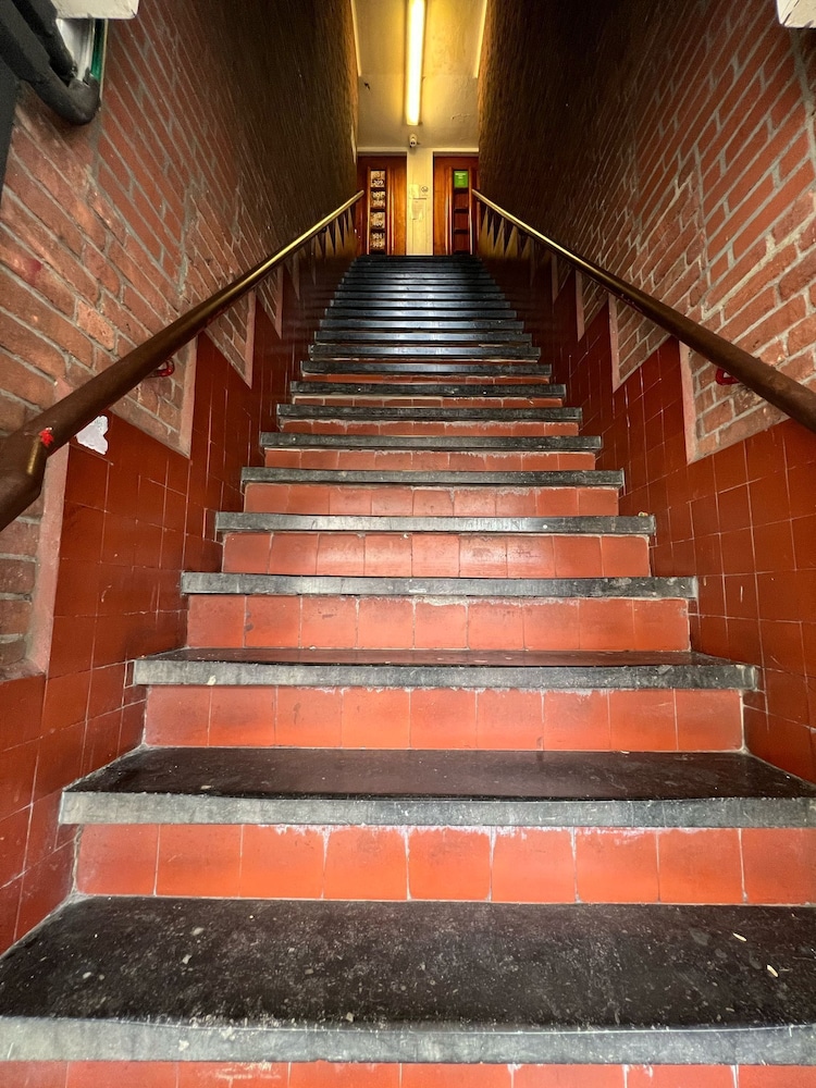Amigo Hotel - Hostel