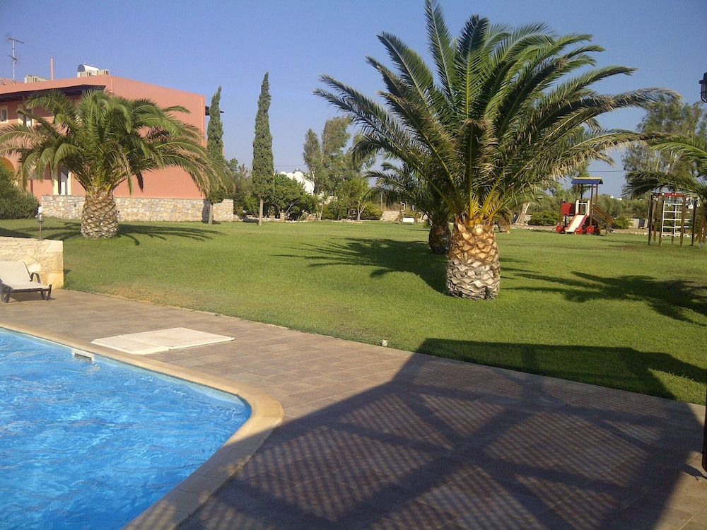 Kallicrates Village