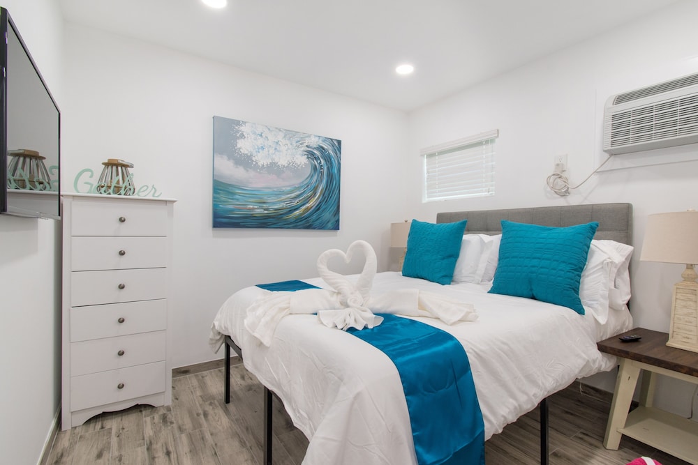 Beach Inn by DesignedVR view 2