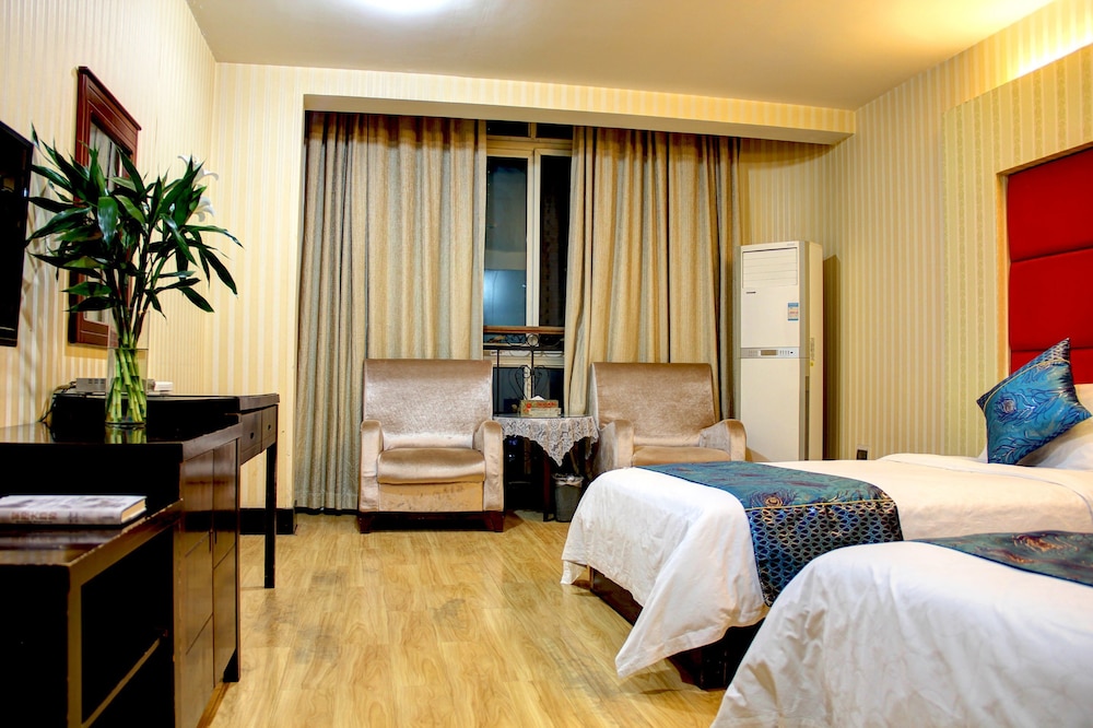 KAIS RDOM Hotel