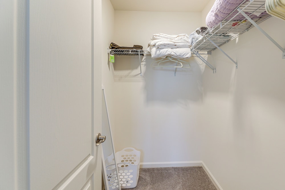 < 4 Mi to Bethany Beach Boardwalk: Family Townhome