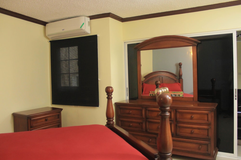 Marley Manor