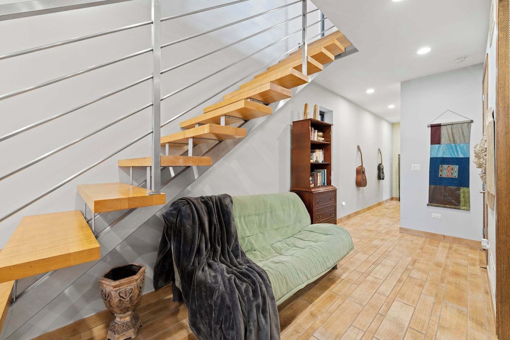 Zen 5 Bedroom Family Escape
